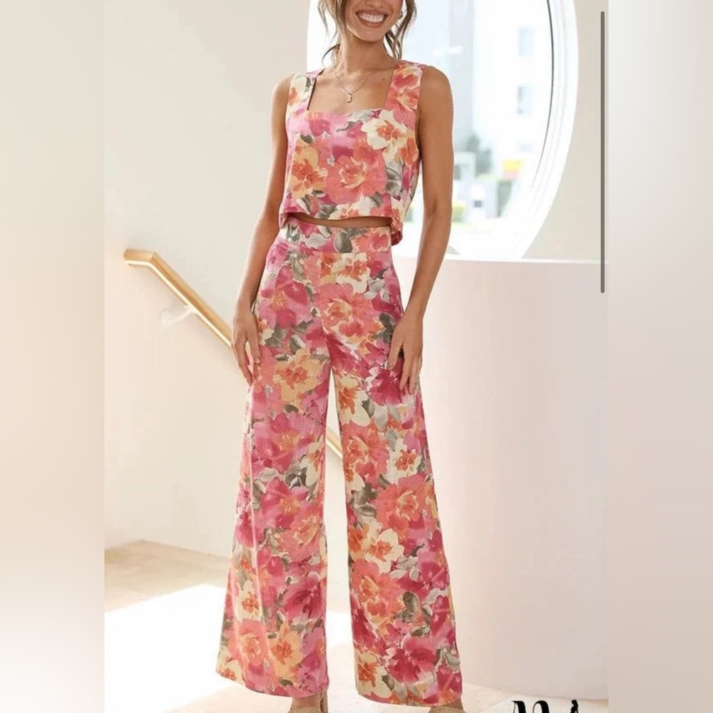 pink floral summer two piece / stretchy stomach - size large